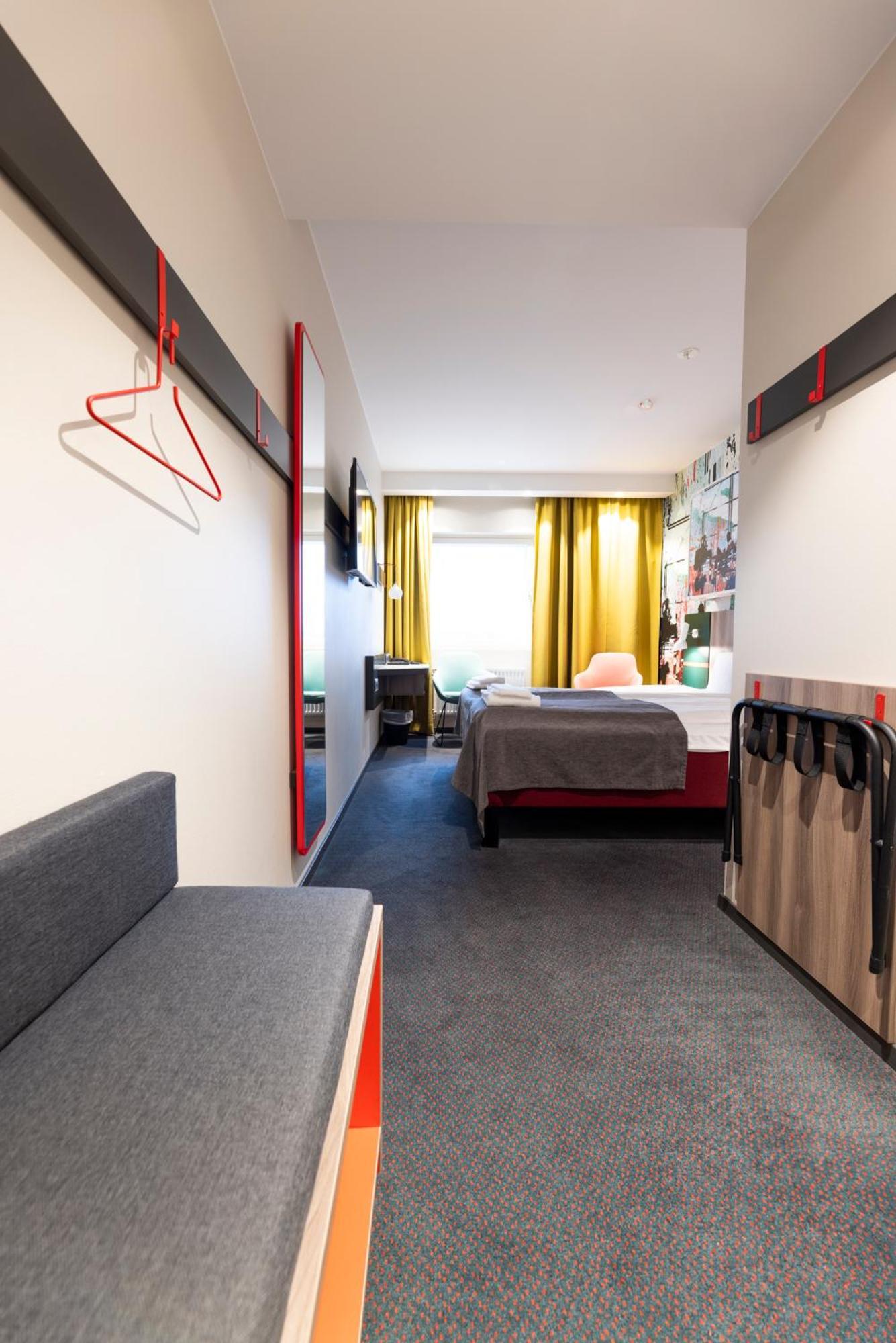 Good Morning Arlanda Hotel Bagian luar foto