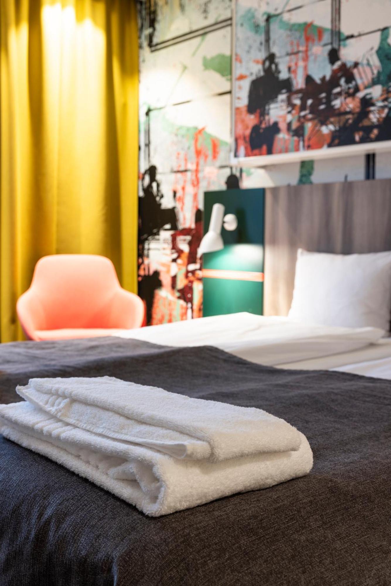 Good Morning Arlanda Hotel Bagian luar foto